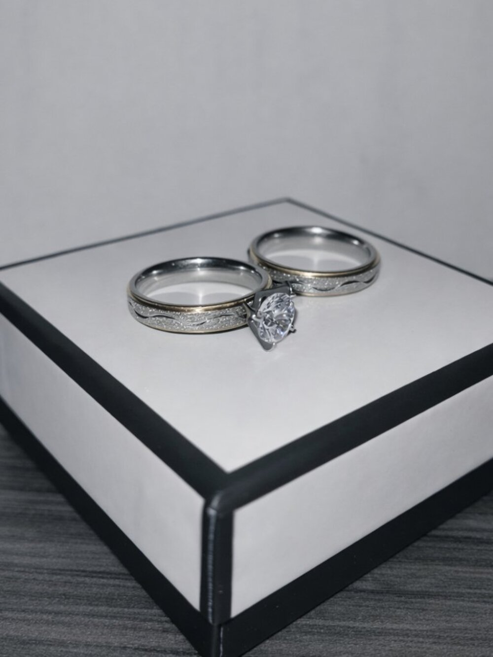 2pcs Set Two Tone Round Cut CZ Engagement Wedding Ring Set Size 8 - Picture 4 of 6
